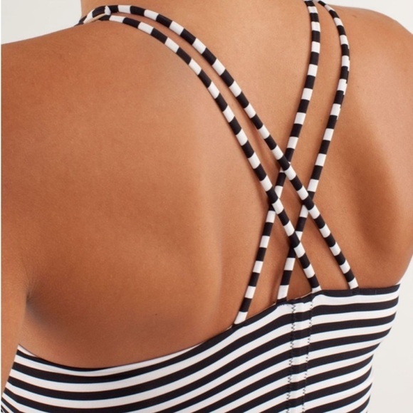 Lululemon Free to Be Tank Top in Classic Black & White Stripe - Size 6 - Picture 2 of 12